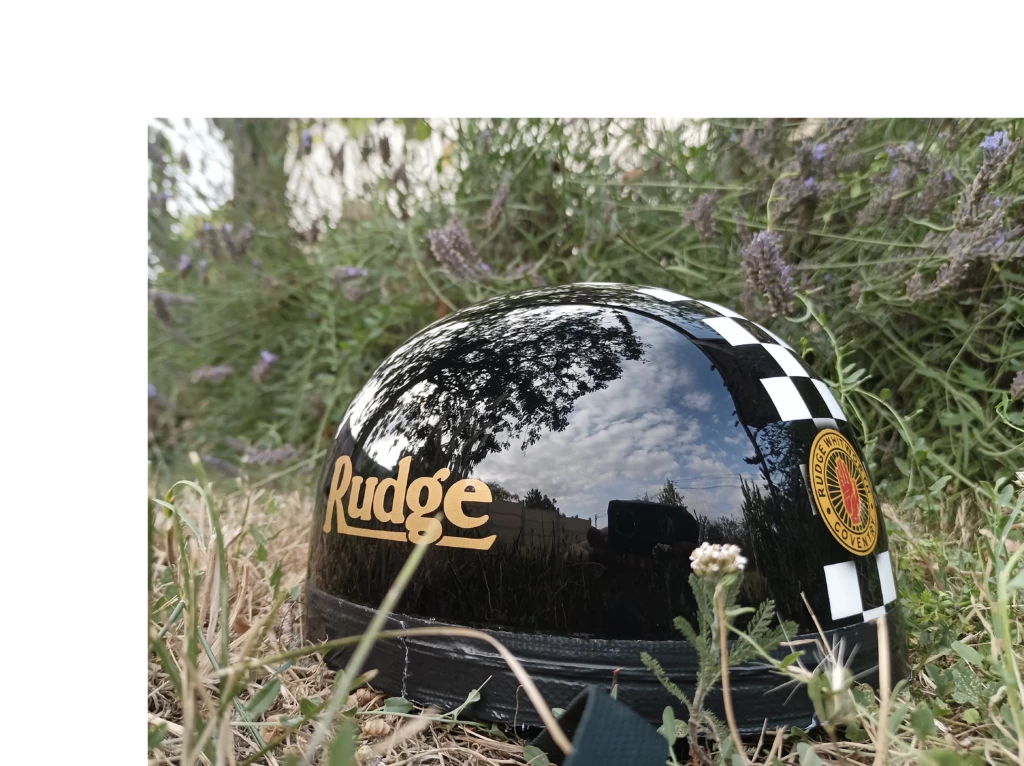 Aero Styl Centre De Formation Aerographie Paris Casque Moto Rudge Aerographe